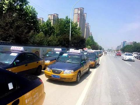 Dragostea ajută la testarea că suntem în acțiune.jpg Love helps test we are in action.jpg